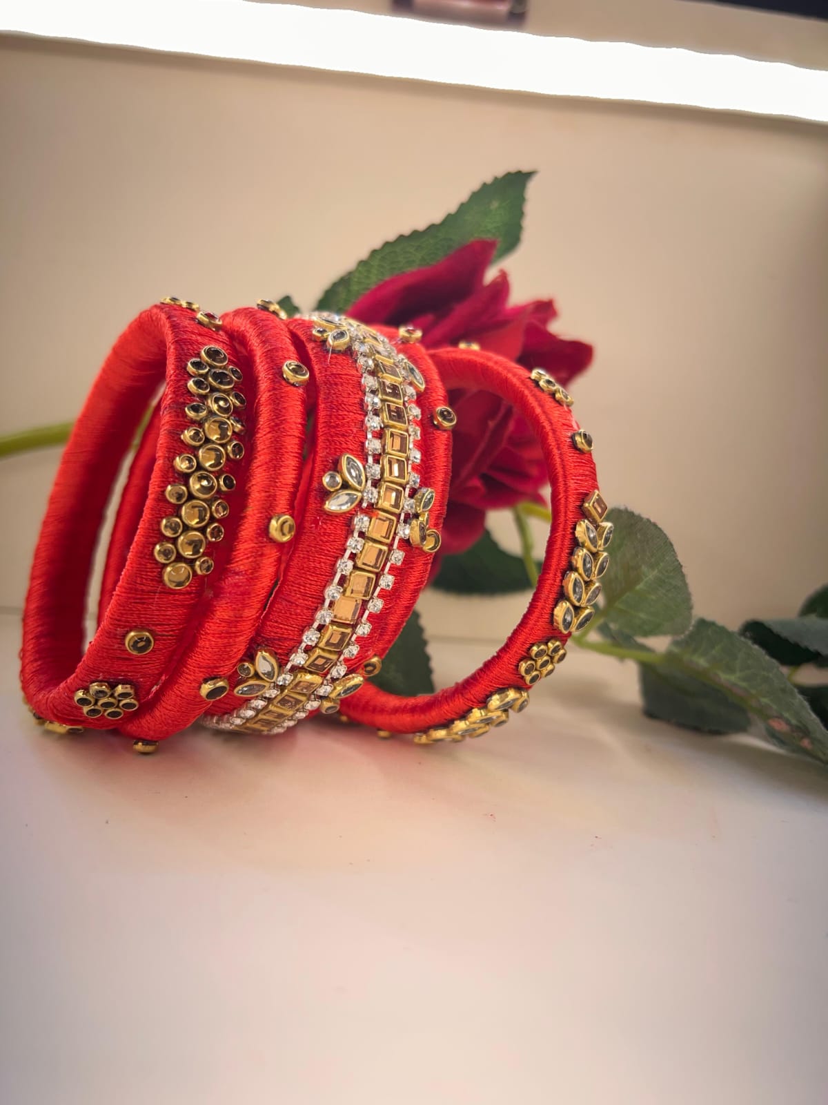 লাল সুন্দরী